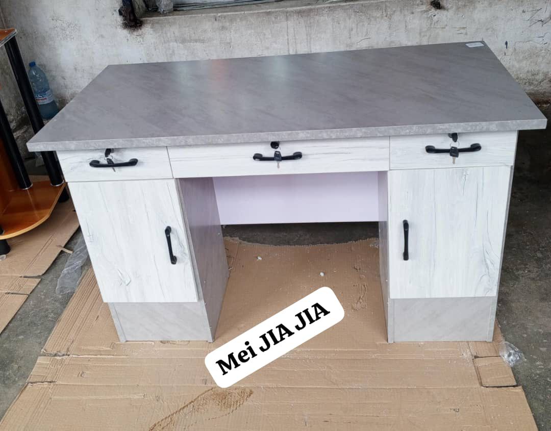 Bureau Mei JIA JIA — 3 Tiroirs